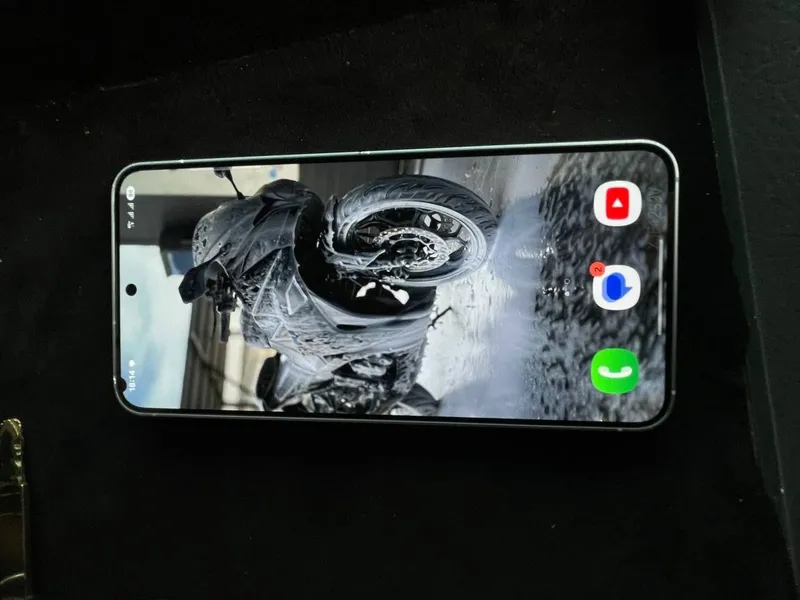 Samsung Galaxy S25 6 Samsung Galaxy S25 6