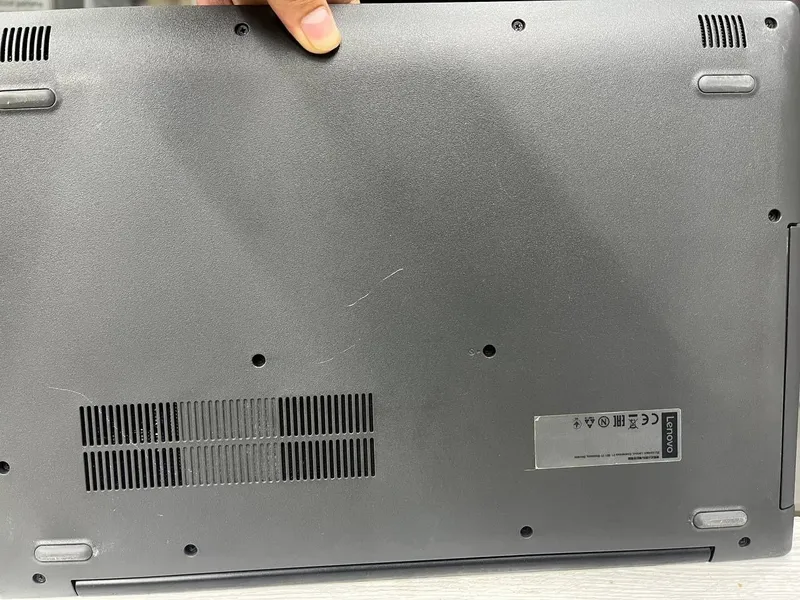 Lenovo notebook sotiladi — фото 2