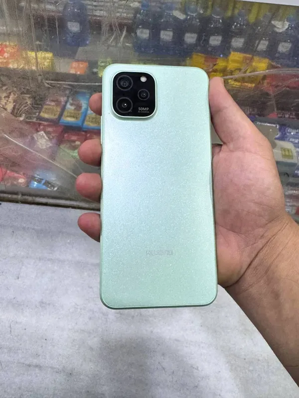 Huawei nova Y61 1 Huawei nova Y61 1
