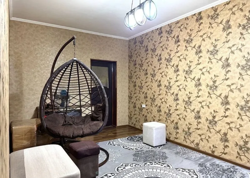 2/4/4 Продаётся квартира в Яшнобадском районе.