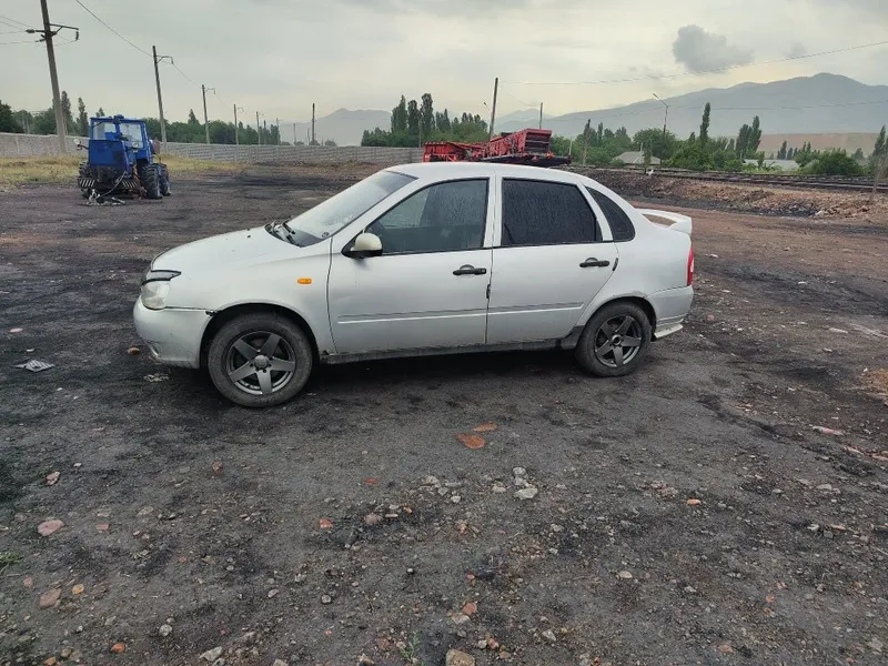 Lada kalina 1118 . Metan 80l yaxshi xolatda — фото 1