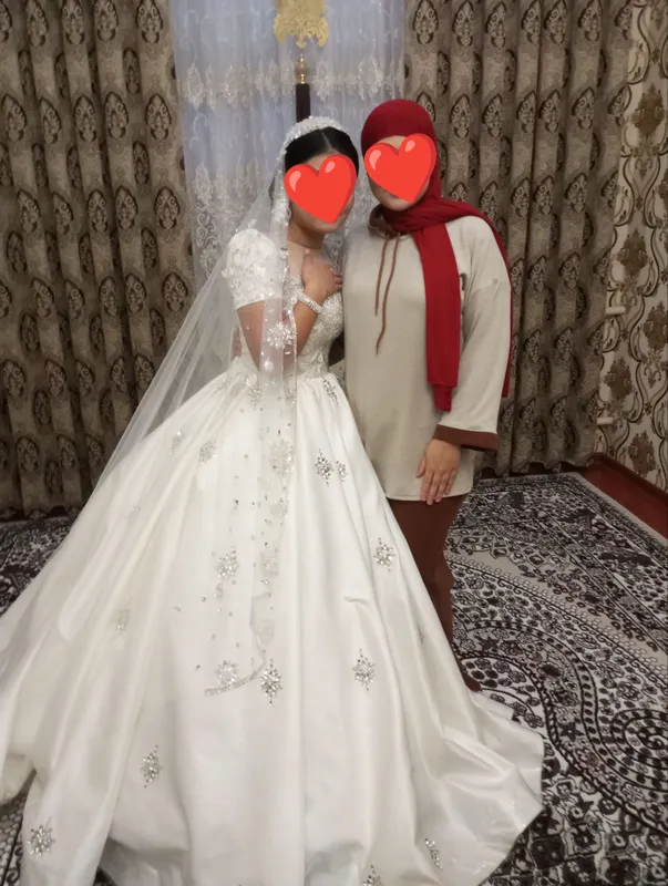 Koʻylak sotiladi murojat uchun tel +998882909205 Koʻylak sotiladi murojat uchun tel +998882909205