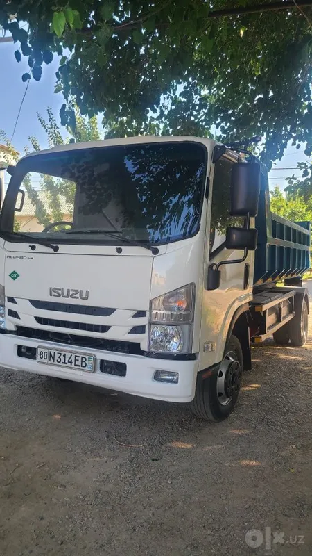 Самосвал Isuzu 5 т 2 Самосвал Isuzu 5 т 2