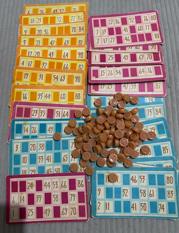 SSSR davridagi ruscha loto, 2 ta to‘plam, narx ikkalasi uchun 3 SSSR davridagi ruscha loto, 2 ta to‘plam, narx ikkalasi uchun 3