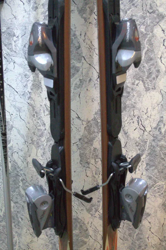 Горные лыжи Rossignol 162 см + крепления + палки 6 Горные лыжи Rossignol 162 см + крепления + палки 6