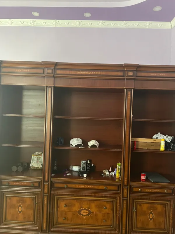 Шкаф книжный продаетс