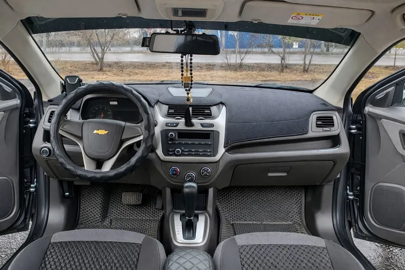 Chevrolet Cobalt 4 позиция — фото 4