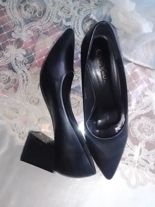 vechirni kuylak 200 ming 48 razmer 2 vechirni kuylak 200 ming 48 razmer 2