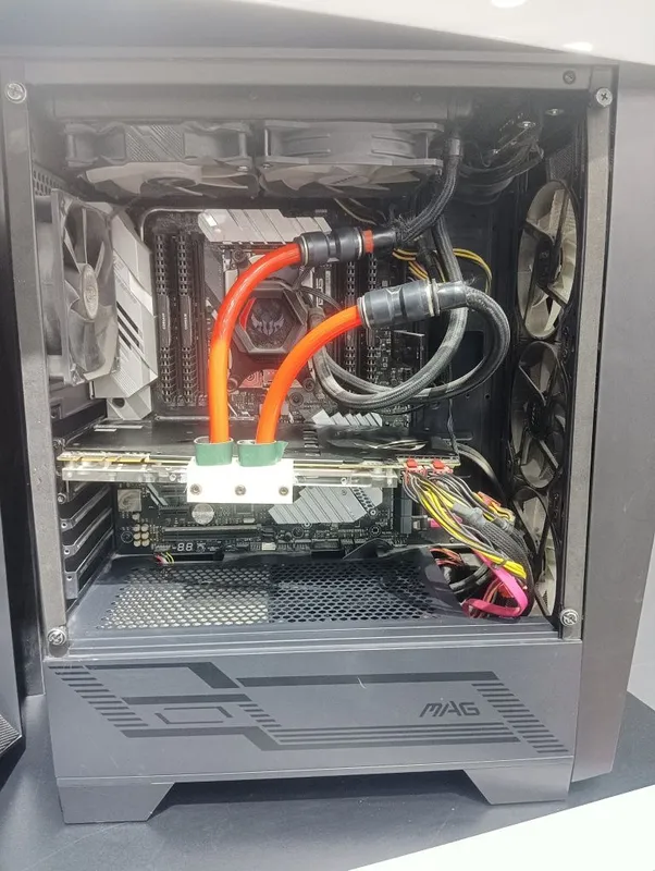 Threadripper 1920x/Asus X399A/1080TI 5 Threadripper 1920x/Asus X399A/1080TI 5