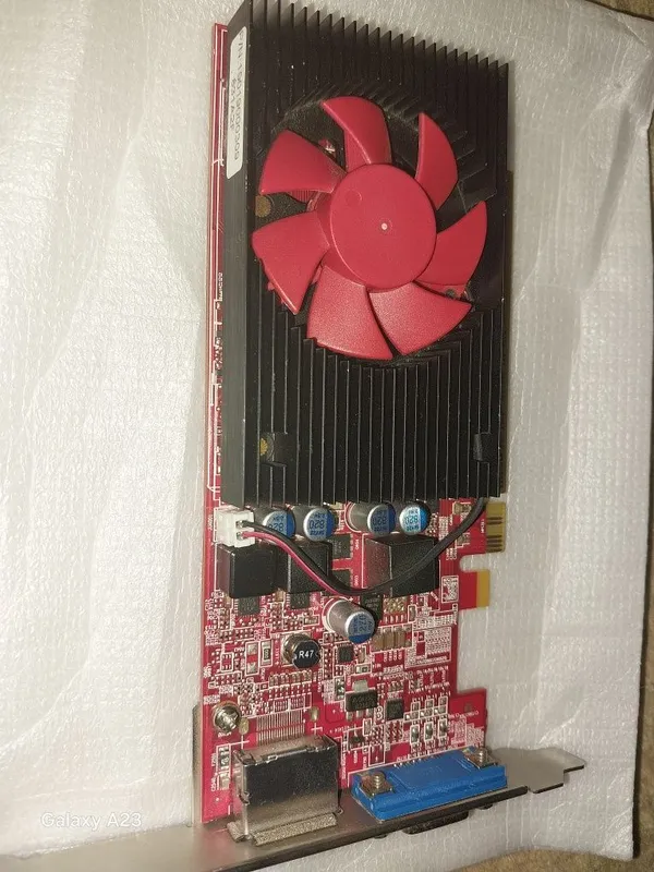 Video karta amd m430 ddr5 2GB