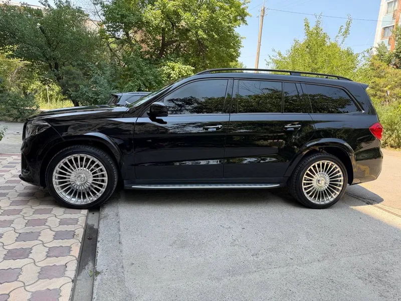 Mercedes benz GLS 500 4 matic 6 Mercedes benz GLS 500 4 matic 6