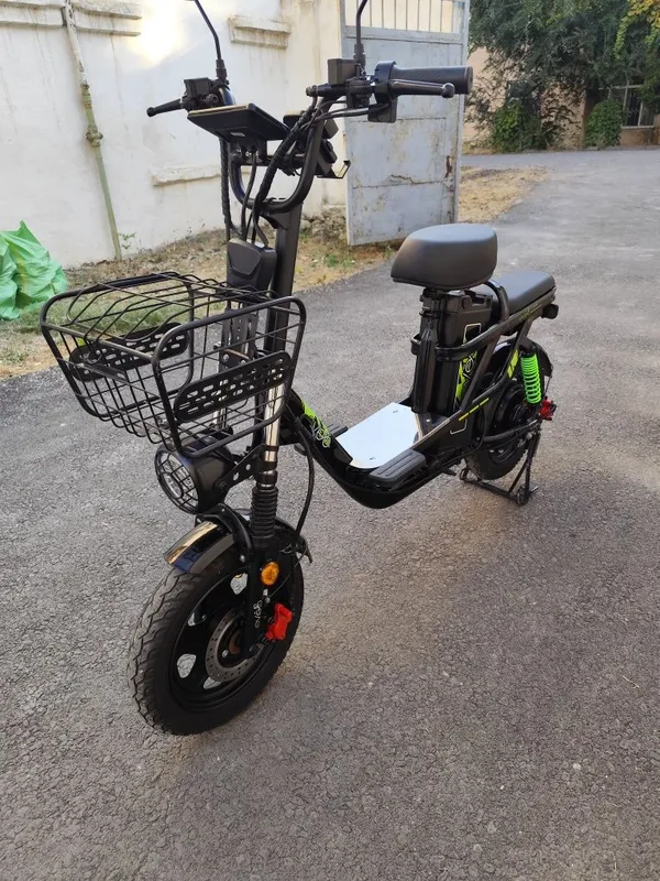 Elektroskuter sotaman, 3 Elektroskuter sotaman, 3