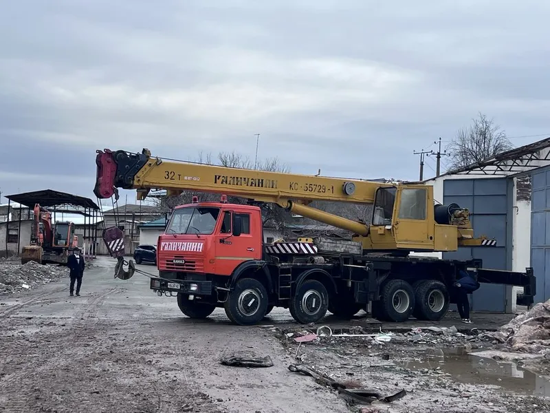 Avtokran xizmati 32tn 31metr Narxlarni kelwamz