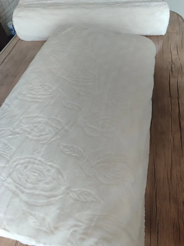 Massaj effektli lateks yostiq, premium model 4 Massaj effektli lateks yostiq, premium model 4