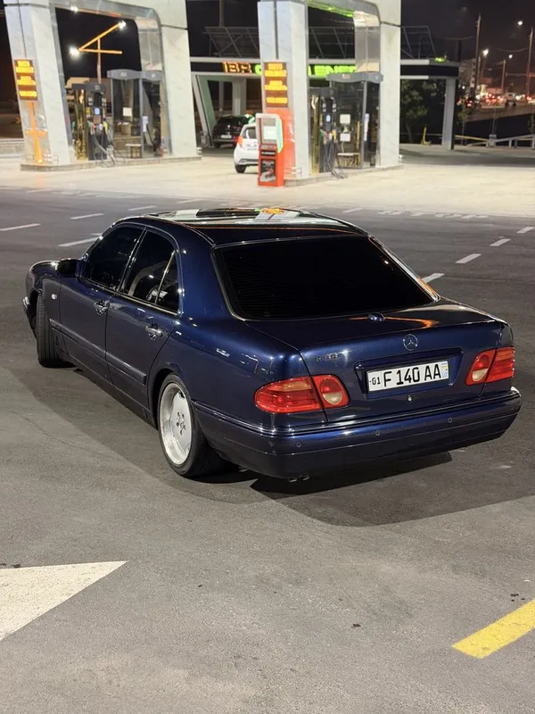 Mercedes Benz W210 E240 Sotiladi — фото 1