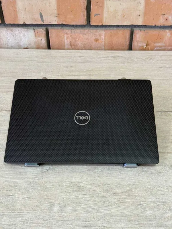 Dell Carbon 7410