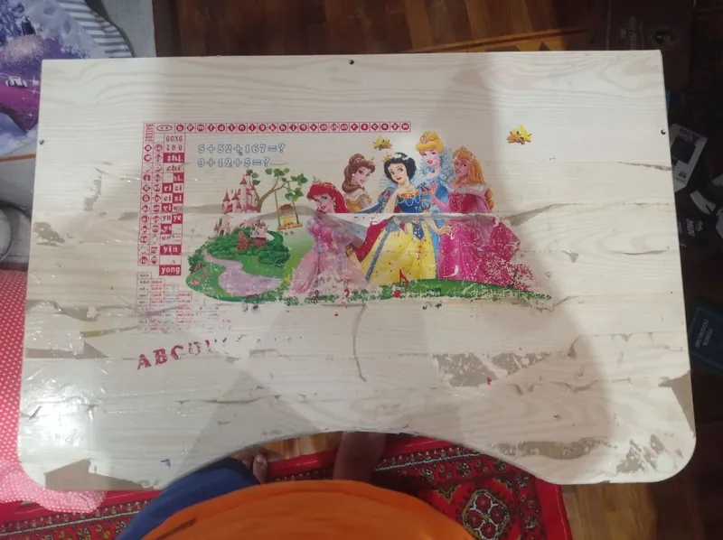 Стол и стул для детей 1 Стол и стул для детей 1