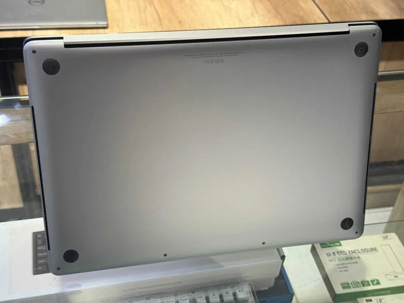 Macbook PRO 15 2019г Core i7 Radeon Pro 555X 4Gb ram 16 ssd 512 — фото 6