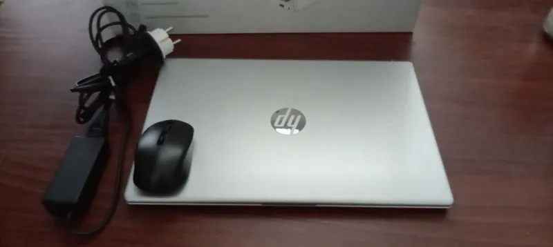 HP Laptop 15-fd0133wm, 8/256 GB 2
