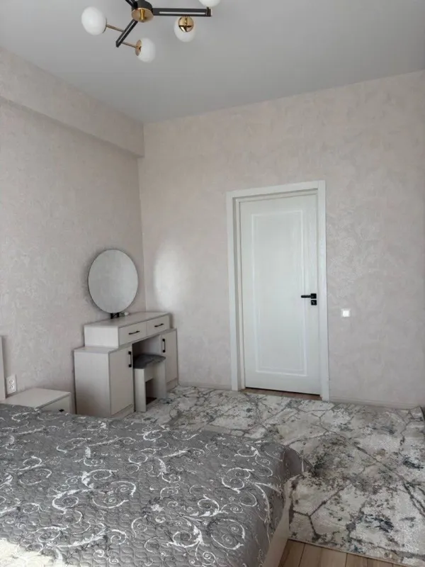 Срочно здаеться в Аренду 1-ком квартира городе Чирчике 8-микрарайоне — фото 4