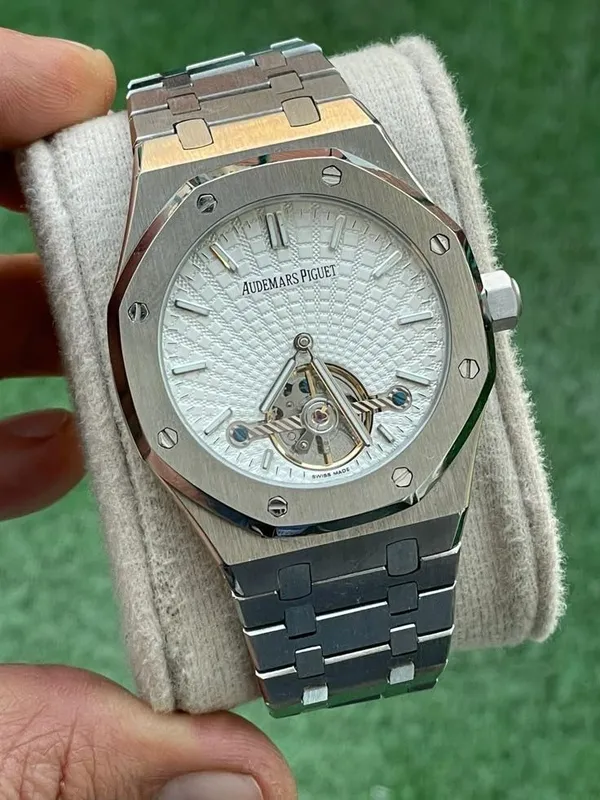 Продаются часы Audemars Piguet Royal Oak White Dial Tourbillon — фото 1