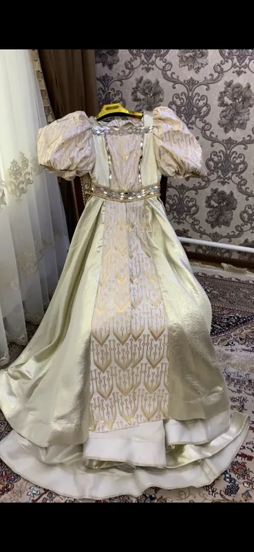 Ansambl sotiladi