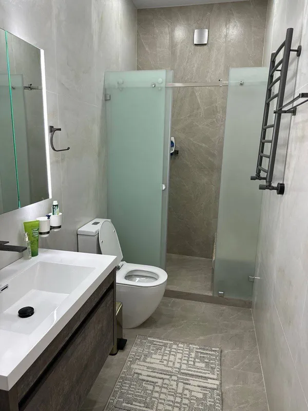 6 xonali kvartira, 400 m2, Yakkasaroy 5