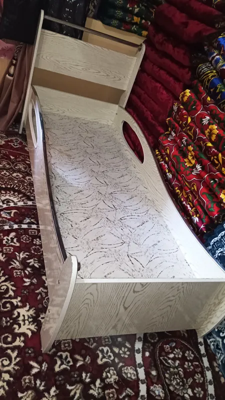Detiski divan sotiladi.(500 ming soʻm)