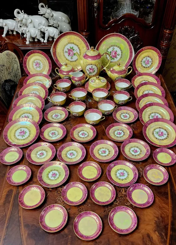 Чайно-кофейный сервиз на 12 перс. Мадонна "Роза". Дёшево ! ГДР — фото 1