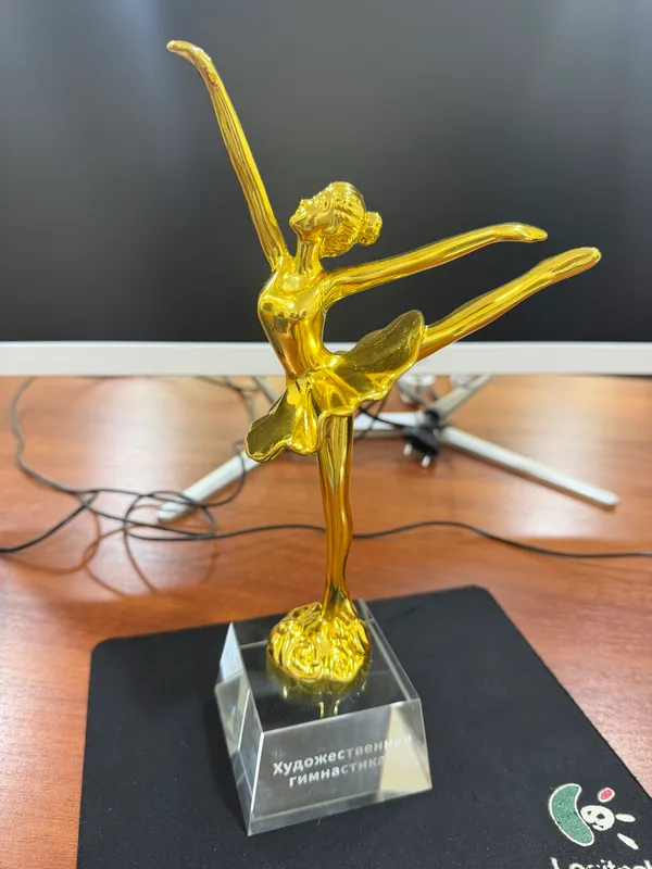 statuetka statuetka