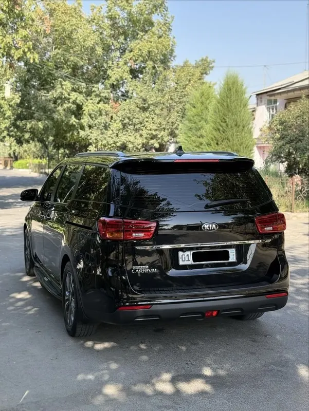Kia Carnival Grand 2019 Avtomat karobka srochna sotiladi. 3 Kia Carnival Grand 2019 Avtomat karobka srochna sotiladi. 3
