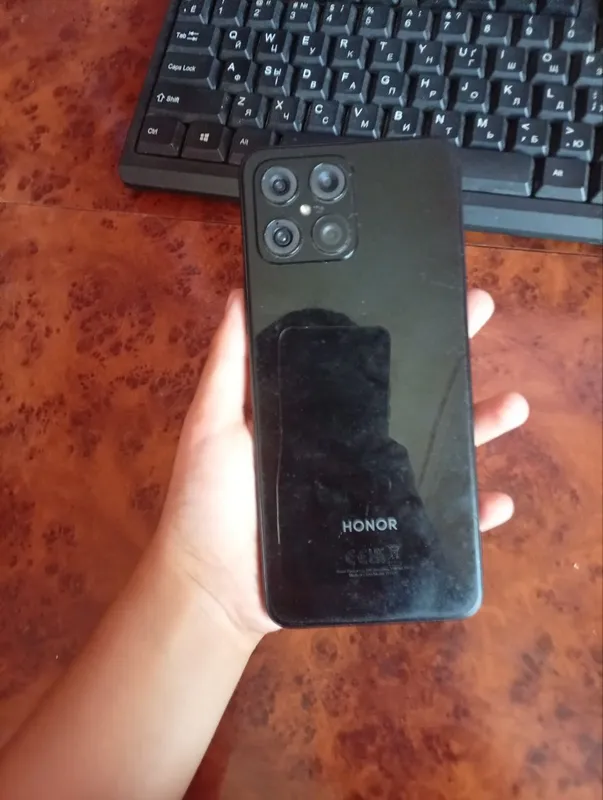 Honor x8 1
