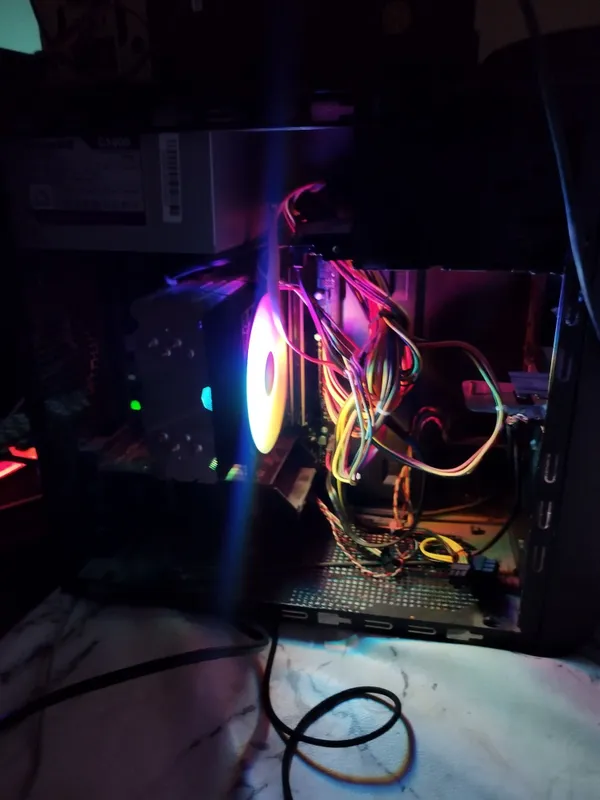 Intel Core i7-9700F | 16GB RAM | SSD 240GB | GT 730 | 24" 100Hz 2 Intel Core i7-9700F | 16GB RAM | SSD 240GB | GT 730 | 24" 100Hz 2