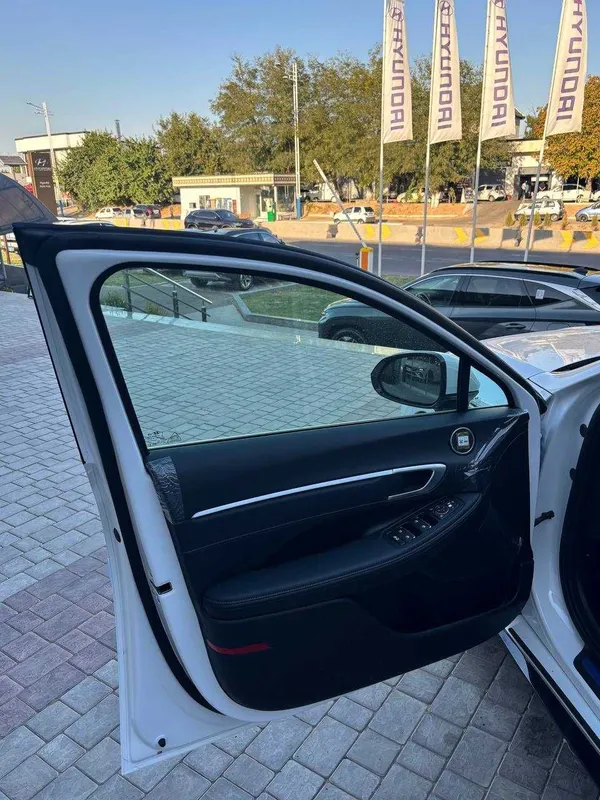 Hyundai Sonata 2.5 AT 2WD | Рассрочка 0% 4 Hyundai Sonata 2.5 AT 2WD | Рассрочка 0% 4