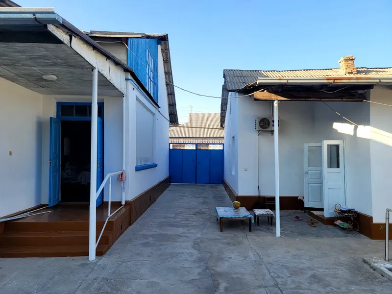 Uy sotiladi!!Продается дом.Таш.обл.Г Аккурган.Улица Ибн-сино34.(центр) — фото 1