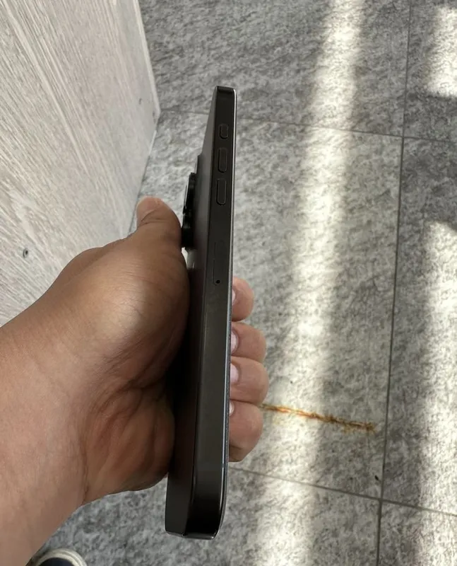 iPhone 16 Pro Max 256 ГБ, идеальное состояние 2 iPhone 16 Pro Max 256 ГБ, идеальное состояние 2