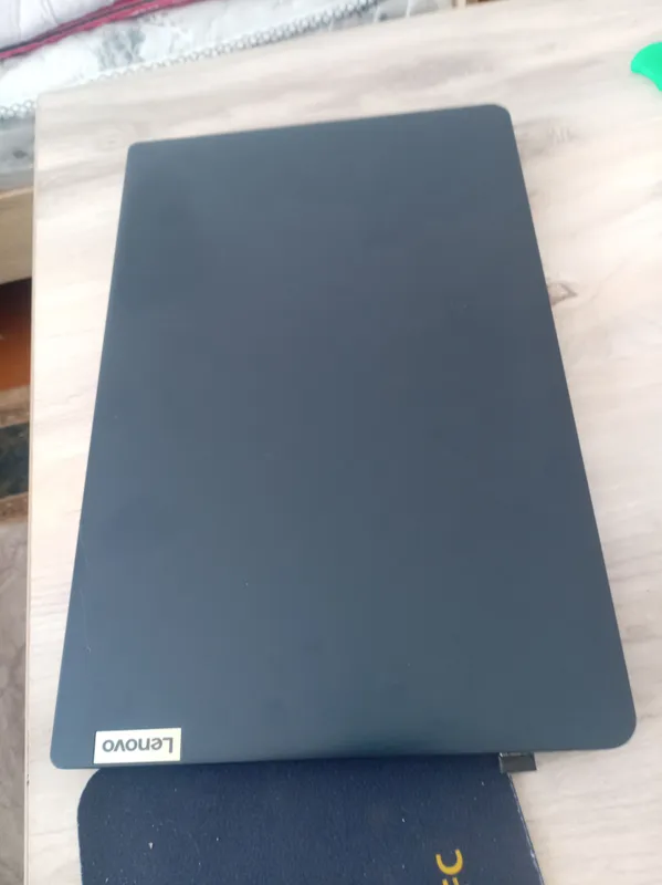 Lenovo IdiaPad 1i 256  SSD4