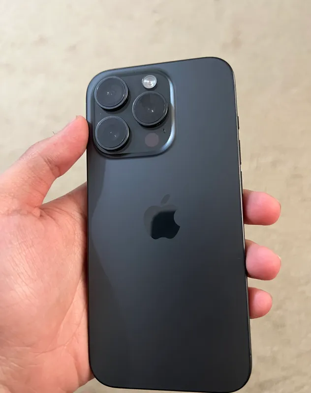 Iphone 15 pro — фото 2