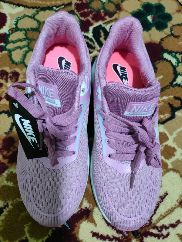 NIKE 3 NIKE 3