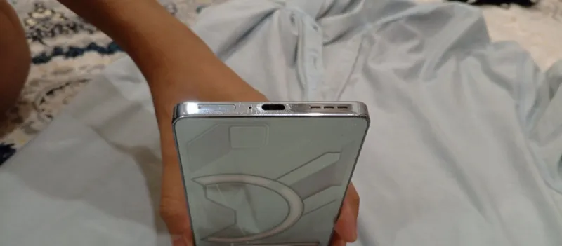 Срочно продам телефон INFINIX GT 20 PRO 3