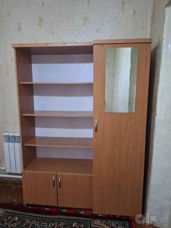 Продаются шкаф и трюмо 1 Продаются шкаф и трюмо 1