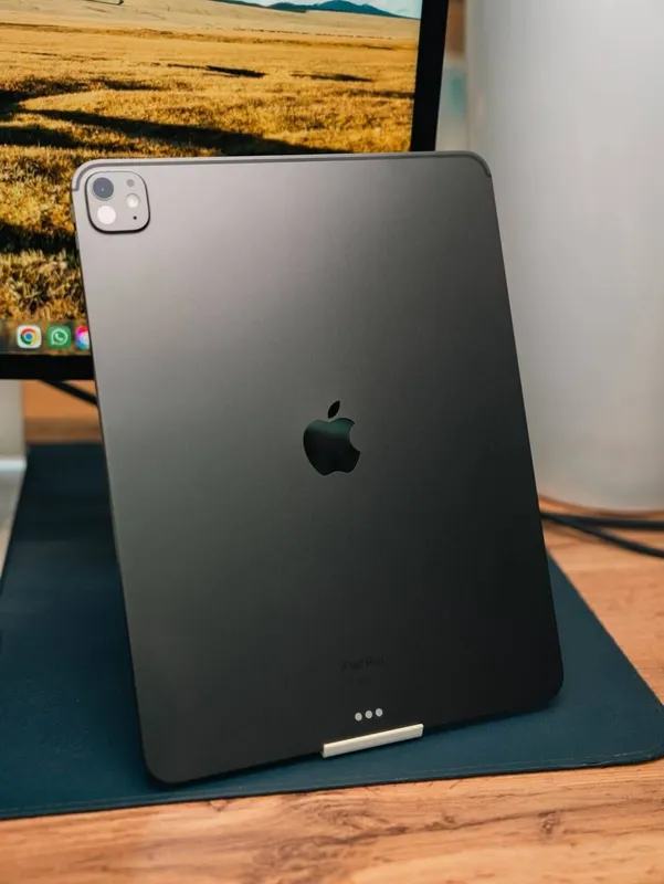 Apple iPad Pro 13" M4 256GB Black 1 Apple iPad Pro 13" M4 256GB Black 1