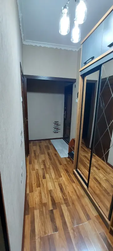 Сдам квартиру на Яккасарой 4