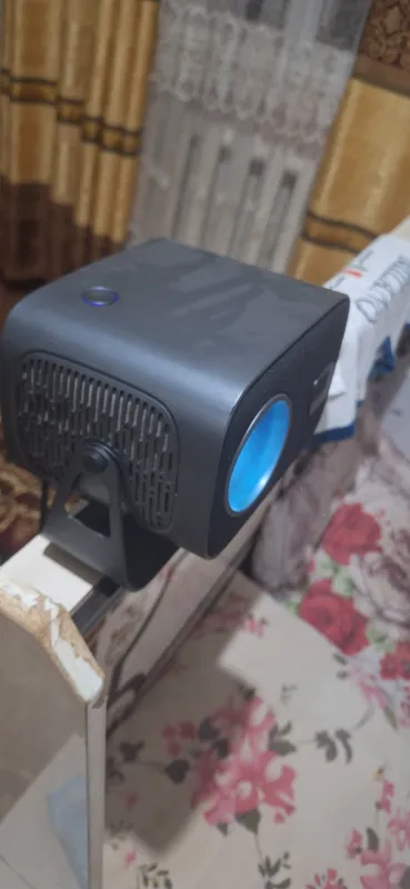 Proektr  kino va foodboʼl koʼrish uchun