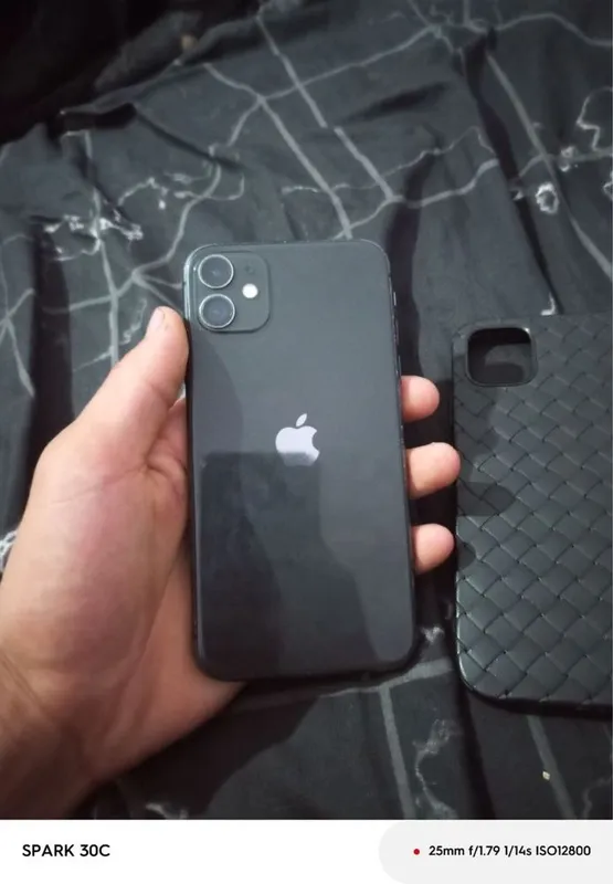 Iphone 11 64/100% 2 Iphone 11 64/100% 2