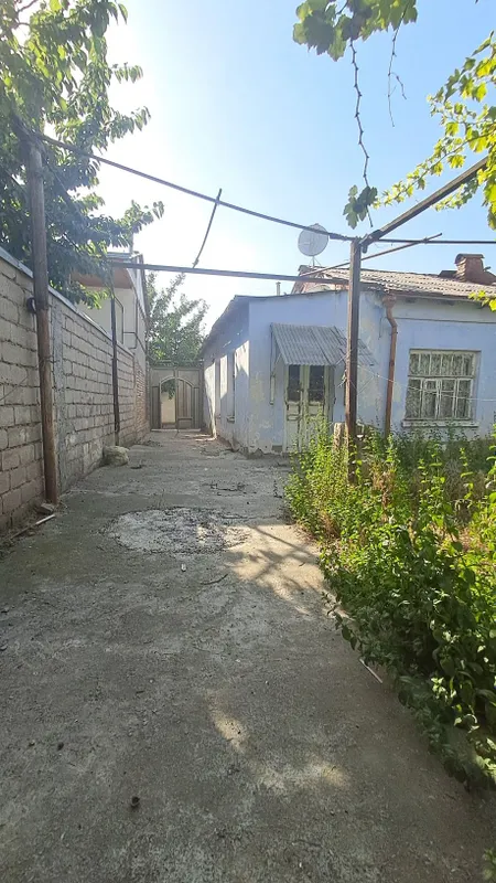 Продаётся двор 4 сотки, Лахути, 6 баня 3