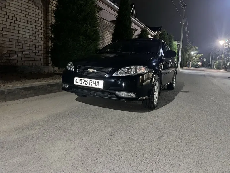 Qora Gentra. Chevrolet Гентра 3- позиция 1