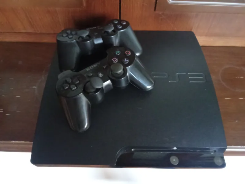 PlayStation 3 — фото 1