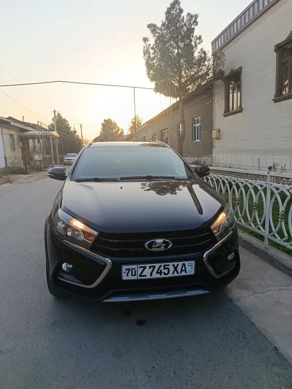 Lada vesta sw cross