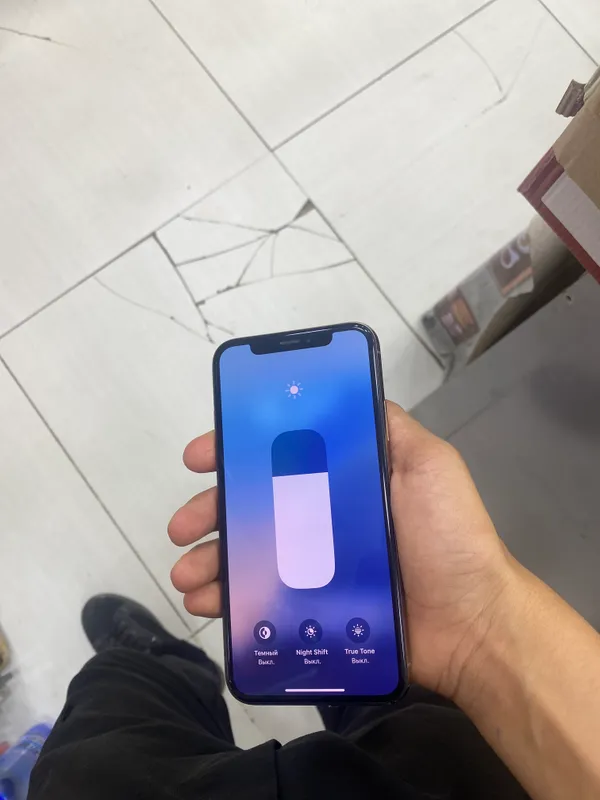 iPhone XS iPhone XS